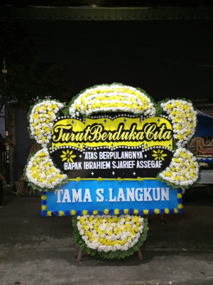 Papan Bunga Duka di Ulunoyo